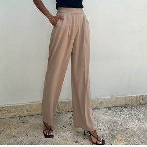 Aritzia Babaton Tio Pant